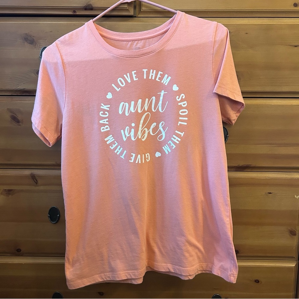 Size M Aunt Vibes Peach Tee Shirt Short Sleeve Crew Neck
